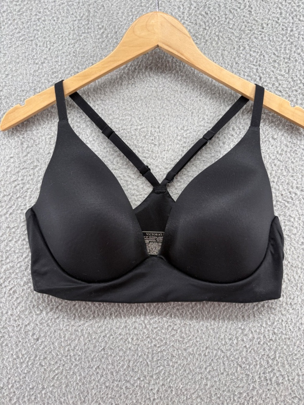 Victoria’s Secret Body by Victoria Lightly Lined Plunge Racerback Bra Black 36D